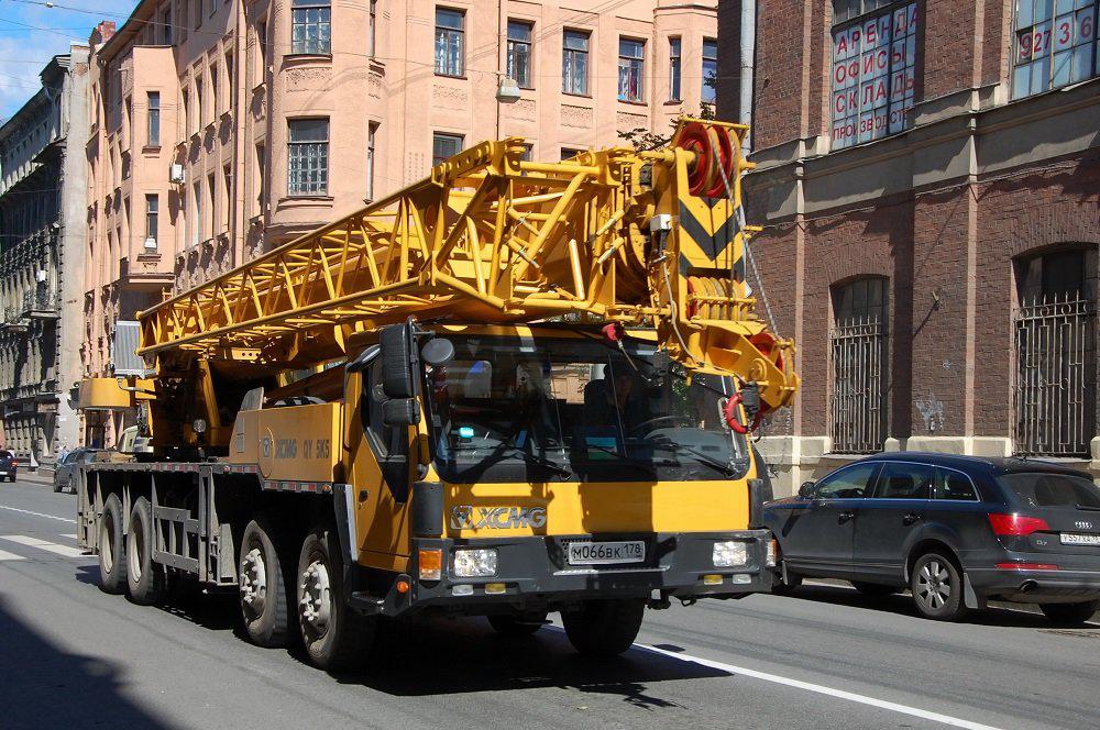 Reasons Why One Should Go for Crane Hire Services